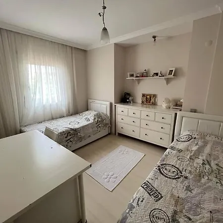 Alacati Carsida, Oezel Havuzlu 4 Odali * Cesme